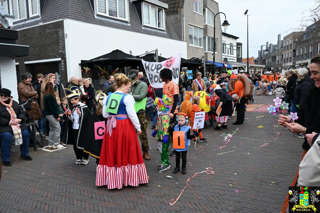 ../Images/Kinderoptocht 2025 063.jpg
